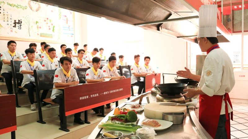 小标题：选购无添加零食，关注这些要点