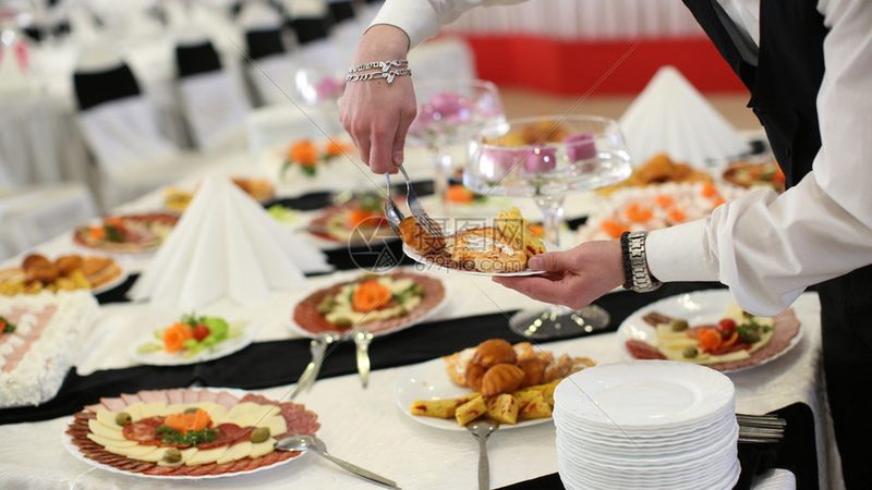 餐饮加盟，如何挑选靠谱的本地公司？**